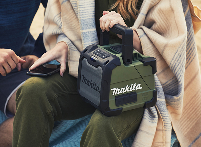 WIRELESSLY CONNECT YOUR MOBILE DEVICE VIA BLUETOOTH<sup>®</sup>